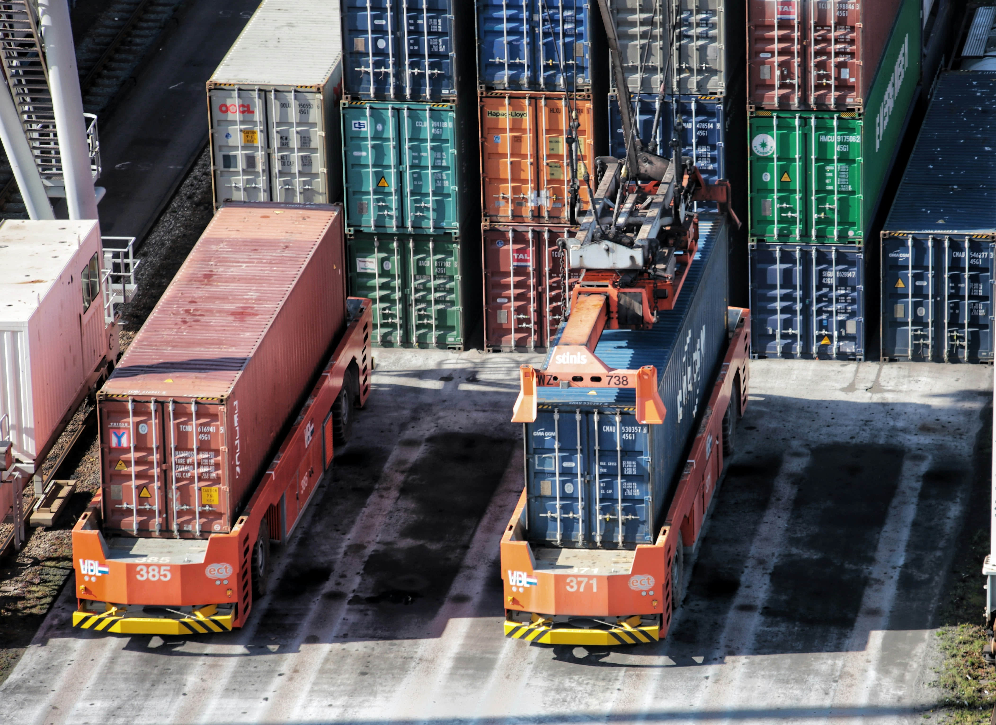 Container loading in Rotterdam